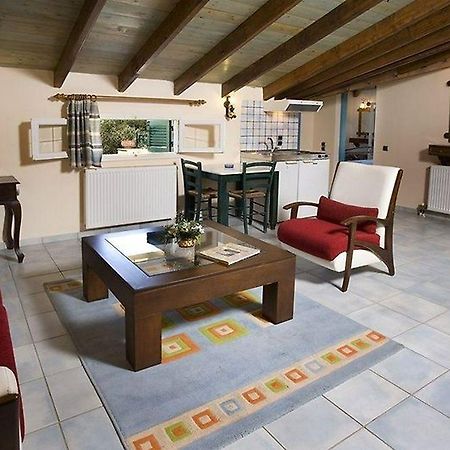 Yannis Servos Barbati Apartments Luaran gambar