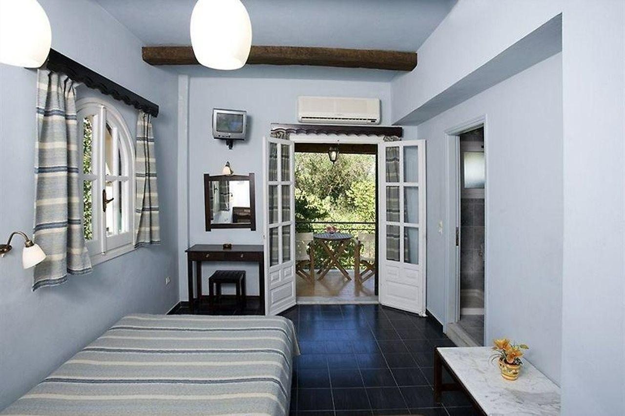Yannis Servos Barbati Apartments Luaran gambar