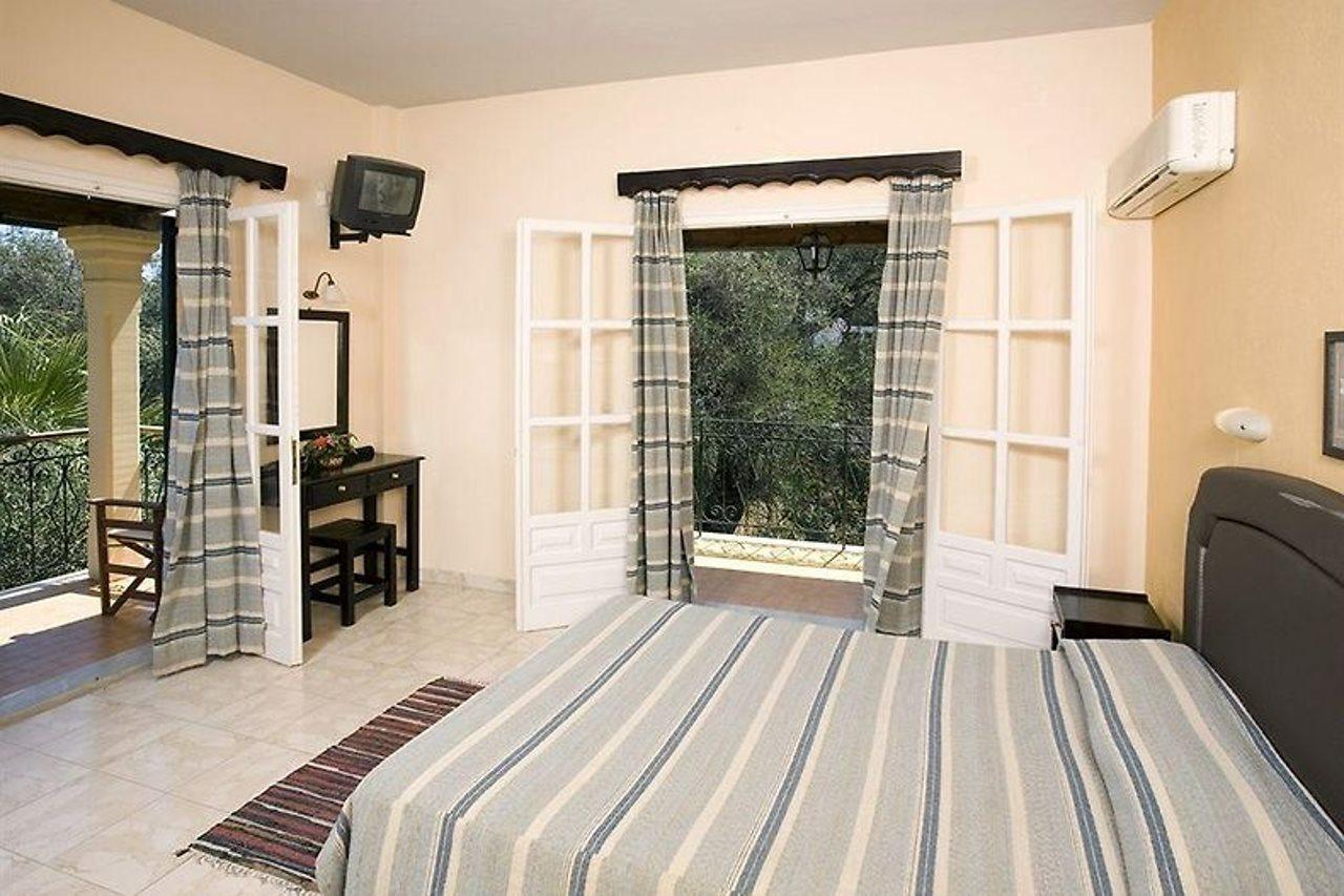 Yannis Servos Barbati Apartments Luaran gambar
